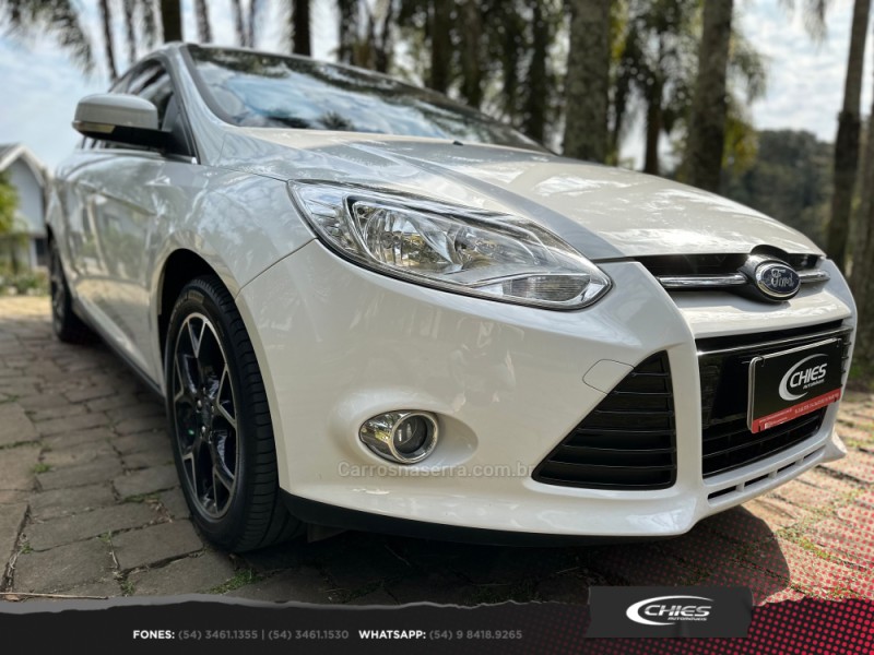 FOCUS 2.0 TITANIUM SEDAN 16V FLEX 4P AUTOMÁTICO - 2015 - CARLOS BARBOSA