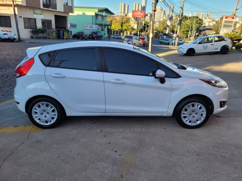 FIESTA 1.5 S HATCH 16V FLEX 4P MANUAL - 2015 - CAXIAS DO SUL