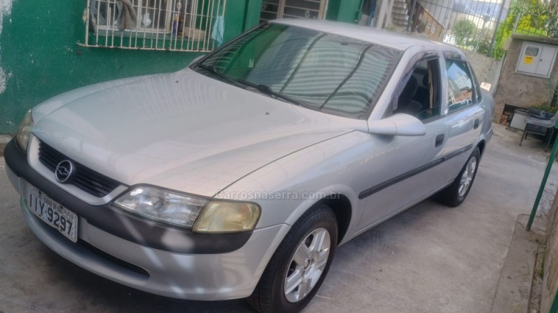 VECTRA 2.2 MPFI GLS 8V GASOLINA 4P MANUAL - 1999 - CAXIAS DO SUL