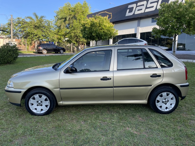 GOL 1.0 MI PLUS 16V GASOLINA 4P MANUAL G.III - 2001 - BOM PRINCíPIO