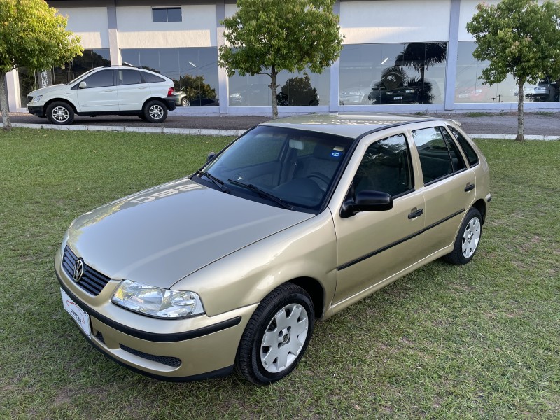 gol 1.0 mi plus 16v gasolina 4p manual g.iii 2001 bom principio