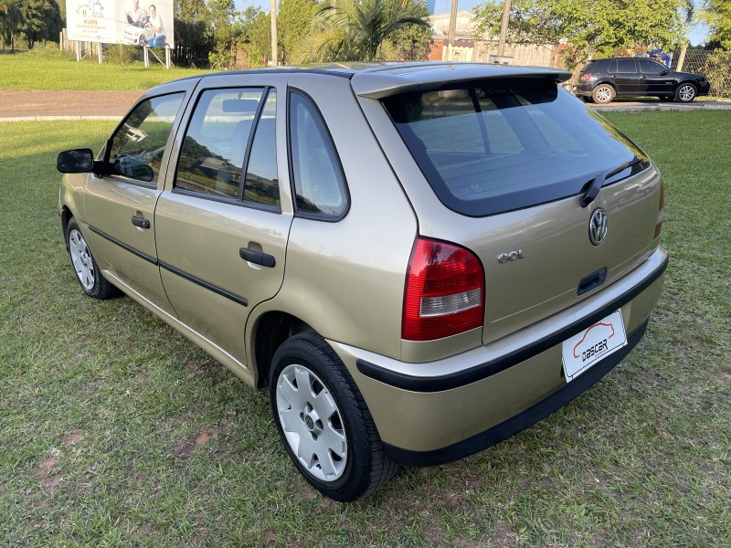 GOL 1.0 MI PLUS 16V GASOLINA 4P MANUAL G.III - 2001 - BOM PRINCíPIO