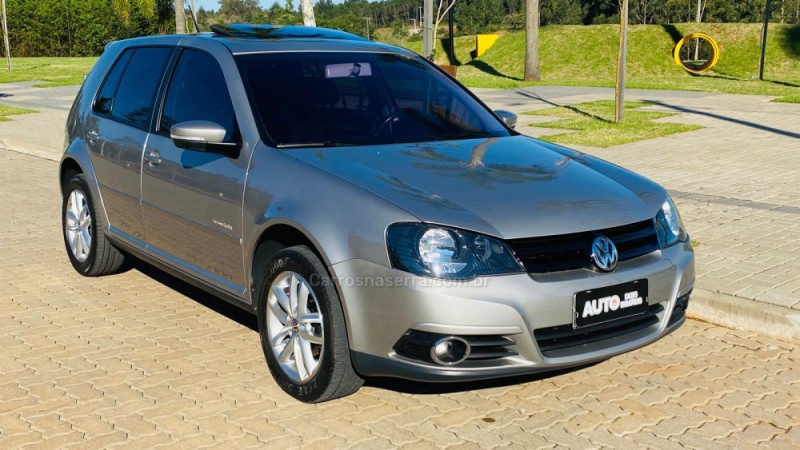 GOLF 1.6 MI SPORTLINE 8V FLEX 4P MANUAL - 2012 - DOIS IRMãOS