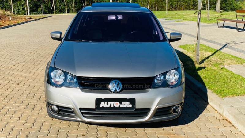 GOLF 1.6 MI SPORTLINE 8V FLEX 4P MANUAL - 2012 - DOIS IRMãOS