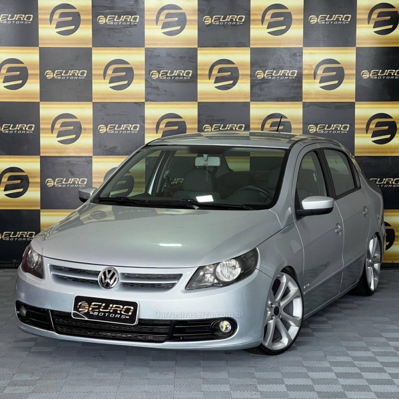 VOYAGE 1.0 12V MPI TOTALFLEX TRENDLINE 4P MANUAL - 2011 - PORTãO