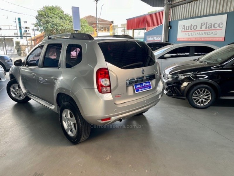 DUSTER 1.6 DYNAMIQUE 4X2 16V FLEX 4P MANUAL - 2013 - CAXIAS DO SUL