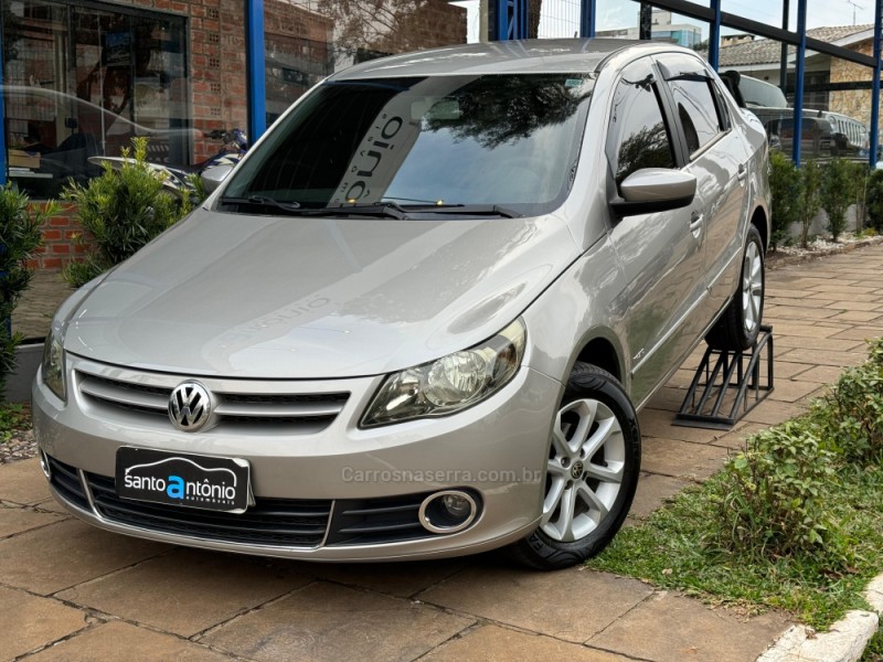 VOYAGE 1.0 MI TRENDLINE 8V FLEX 4P MANUAL - 2013 - LAGOA VERMELHA