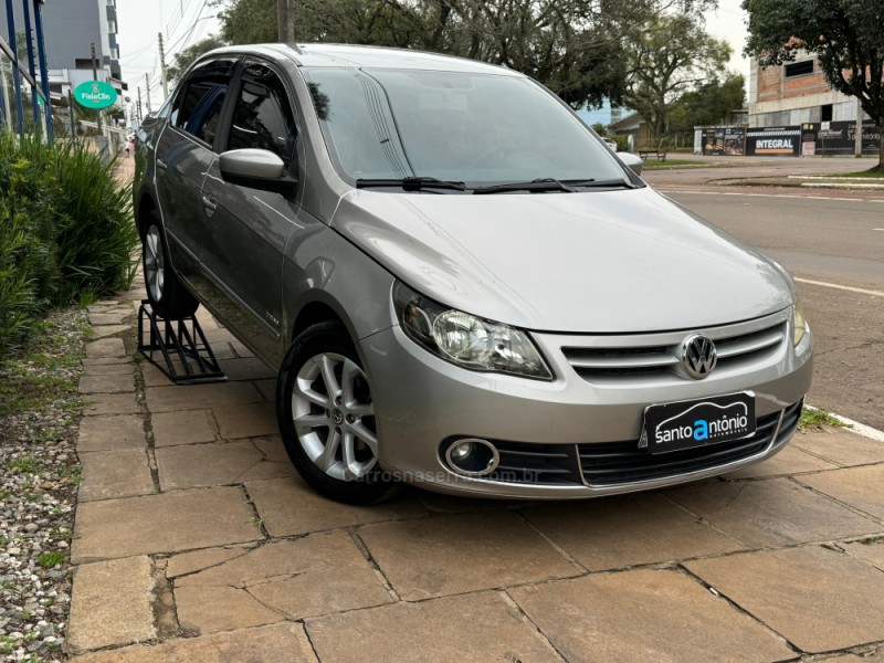 VOYAGE 1.0 MI TRENDLINE 8V FLEX 4P MANUAL - 2013 - LAGOA VERMELHA