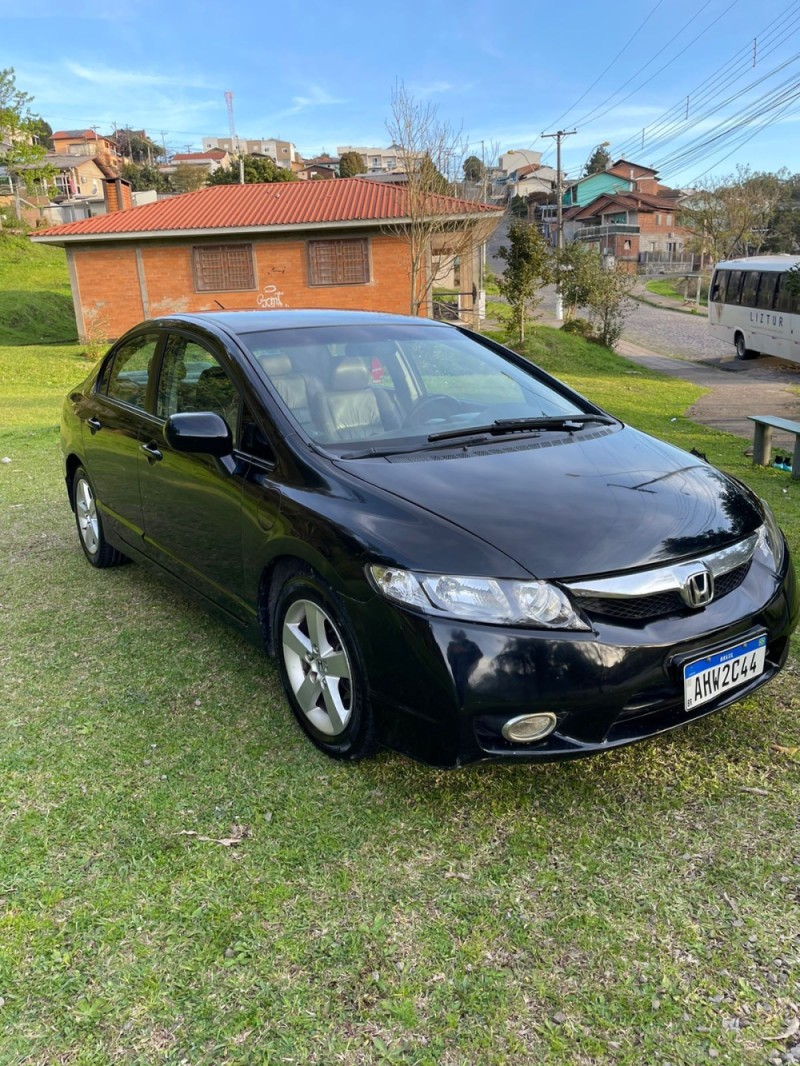 CIVIC 1.6 LX 16V GASOLINA 4P MANUAL - 2009 - CAXIAS DO SUL