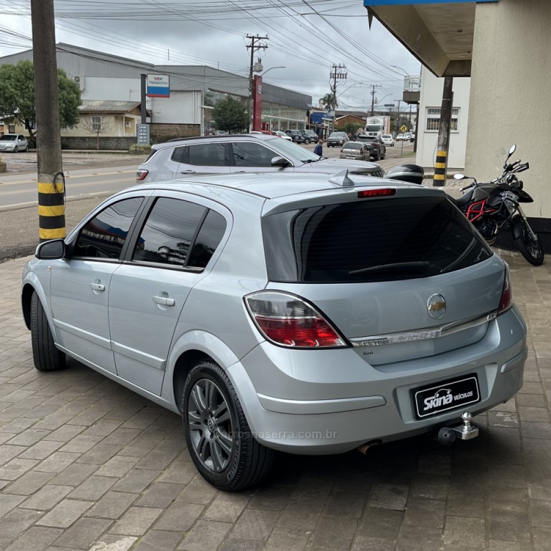 VECTRA 2.0 MPFI GT HATCH 8V FLEX 4P MANUAL - 2008 - VACARIA