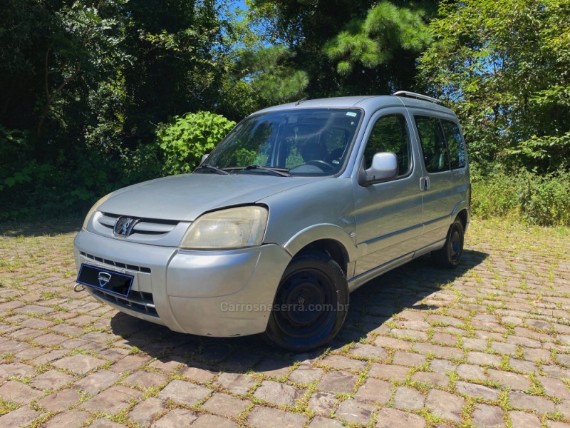 PARTNER 1.6 ESCAPADE 16V FLEX 4P MANUAL - 2011 - CAXIAS DO SUL