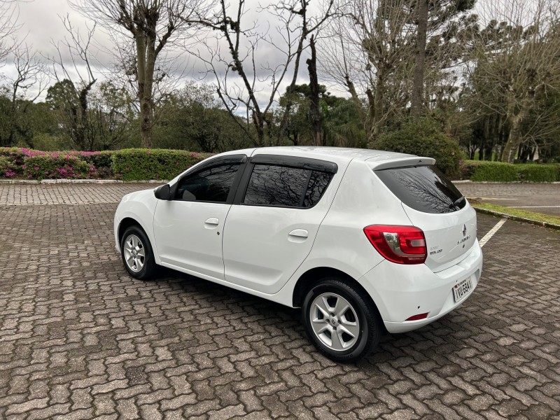 SANDERO 1.6 DYNAMIQUE 8V FLEX 4P MANUAL - 2015 - CAXIAS DO SUL