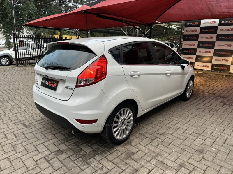 FIESTA 1.6 TITANIUM PLUS HATCH 16V FLEX 4P AUTOMÁTICO - 2014 - ESTâNCIA VELHA