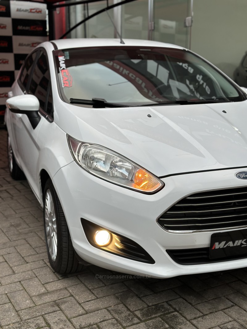 FIESTA 1.6 TITANIUM PLUS HATCH 16V FLEX 4P AUTOMÁTICO - 2014 - ESTâNCIA VELHA