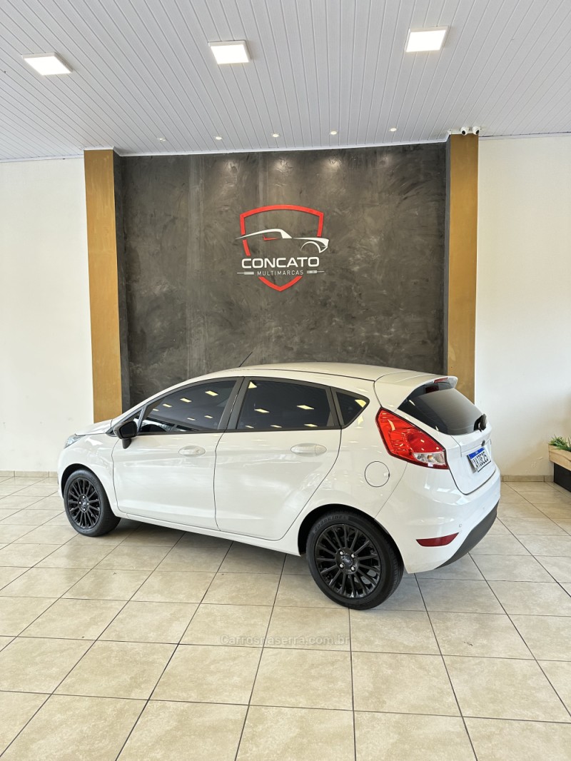 FIESTA 1.5 SE HATCH 16V FLEX 4P MANUAL - 2014 - FARROUPILHA