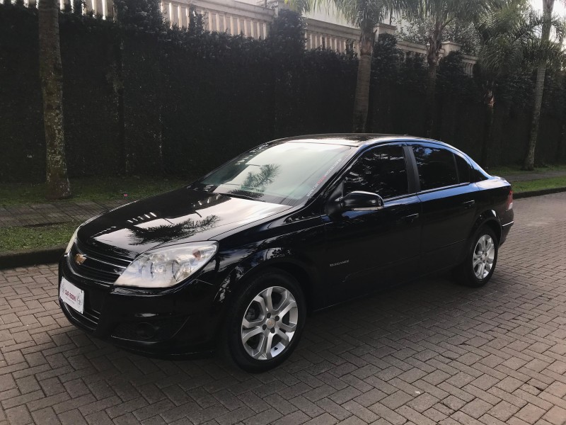 VECTRA 2.0 MPFI ELEGANCE 8V FLEX 4P MANUAL