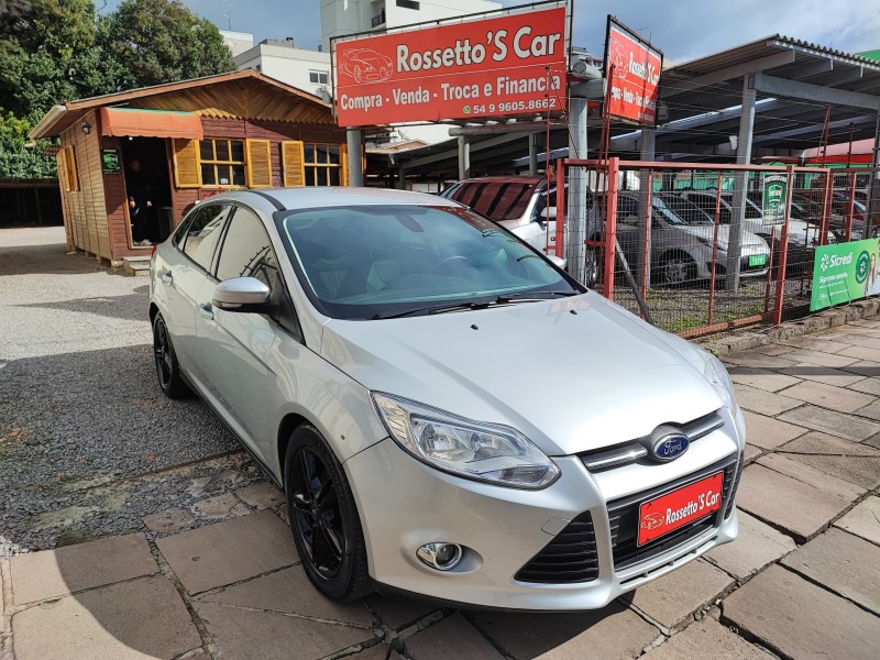 FOCUS 2.0 SE PLUS 16V FLEX 4P AUTOMÁTICO - 2014 - FARROUPILHA