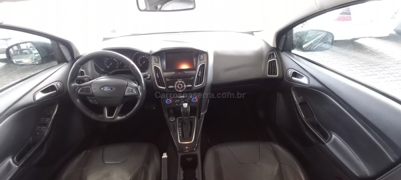 FOCUS 2.0 TITANIUM SEDAN 16V FLEX 4P AUTOMÁTICO - 2016 - CAXIAS DO SUL