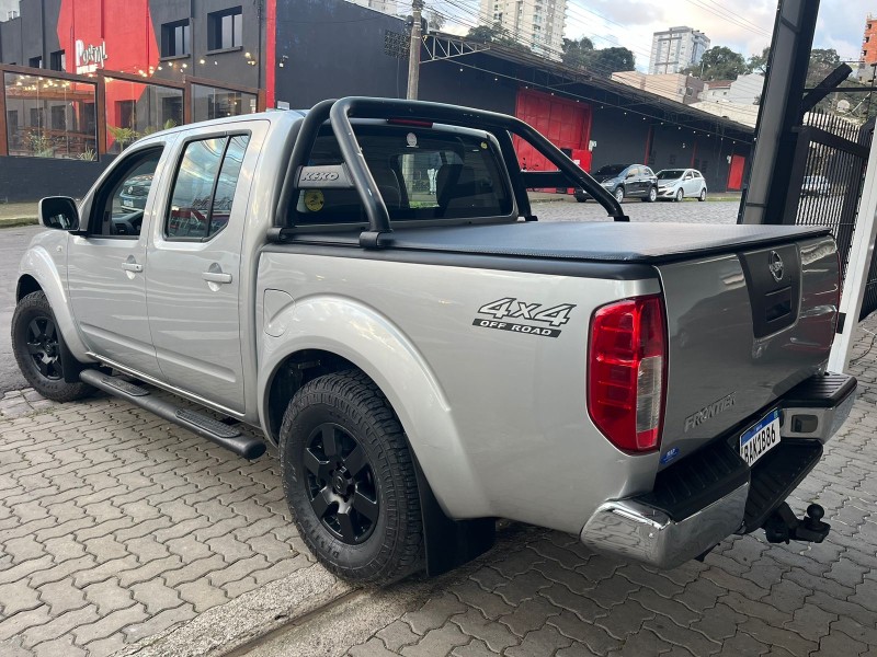 FRONTIER 2.5 SE 4X4 CD TURBO ELETRONIC DIESEL 4P AUTOMÁTICO - 2017 - CAXIAS DO SUL