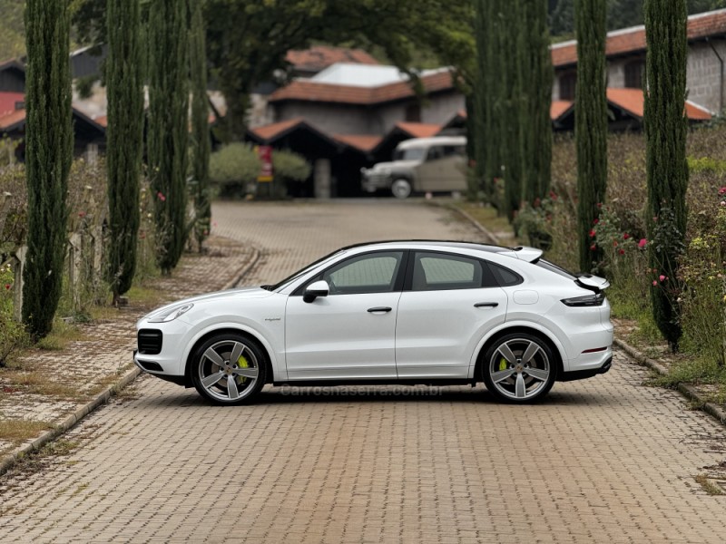 CAYENNE 3.0 S V6 HÍBRIDO 4P TIPTRONIC - 2022 - CAXIAS DO SUL