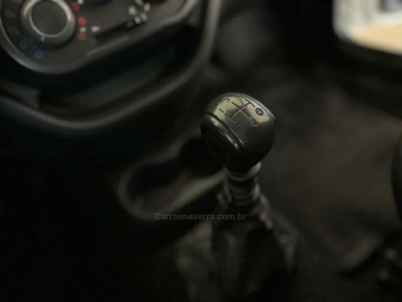 UNO 1.0 EVO VIVACE 8V FLEX 4P MANUAL - 2014 - SãO FRANCISCO DE PAULA