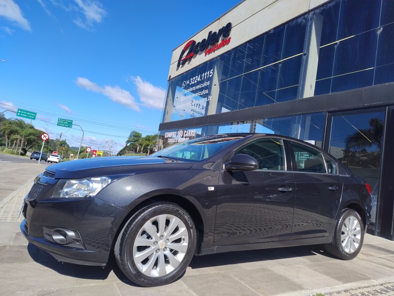 CRUZE 1.8 LTZ 16V FLEX 4P AUTOMÁTICO - 2013 - CAXIAS DO SUL