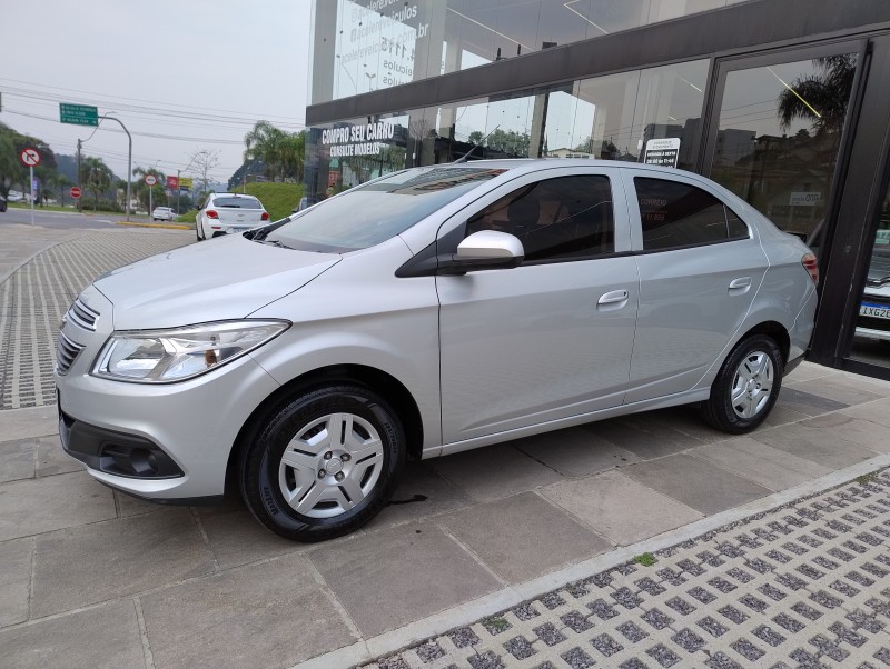 PRISMA 1.0 MPFI LT 8V FLEX 4P MANUAL - 2015 - CAXIAS DO SUL