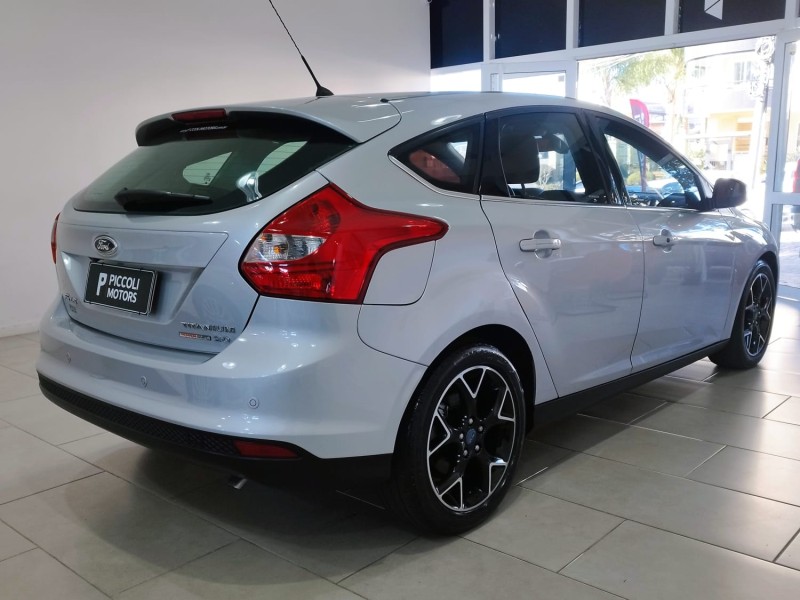 FOCUS 2.0 TITANIUM HATCH 16V FLEX 4P AUTOMÁTICO - 2015 - CAXIAS DO SUL