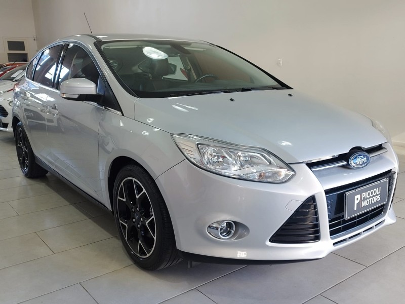 FOCUS 2.0 TITANIUM HATCH 16V FLEX 4P AUTOMÁTICO - 2015 - CAXIAS DO SUL