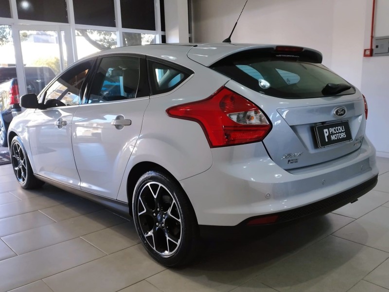 FOCUS 2.0 TITANIUM HATCH 16V FLEX 4P AUTOMÁTICO - 2015 - CAXIAS DO SUL