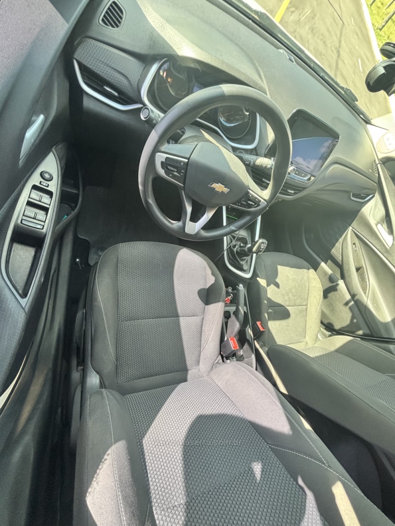 ONIX 1.0 LT 12V FLEX 4P MANUAL - 2022 - CARLOS BARBOSA