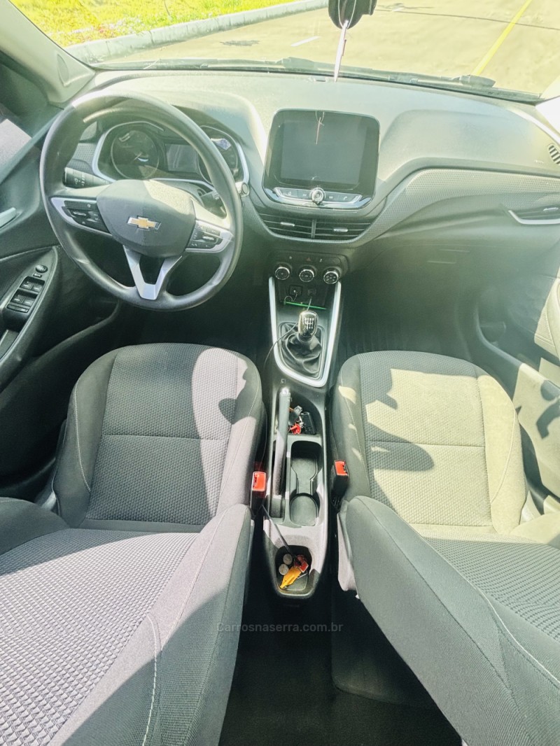 ONIX 1.0 LT 12V FLEX 4P MANUAL - 2022 - CARLOS BARBOSA