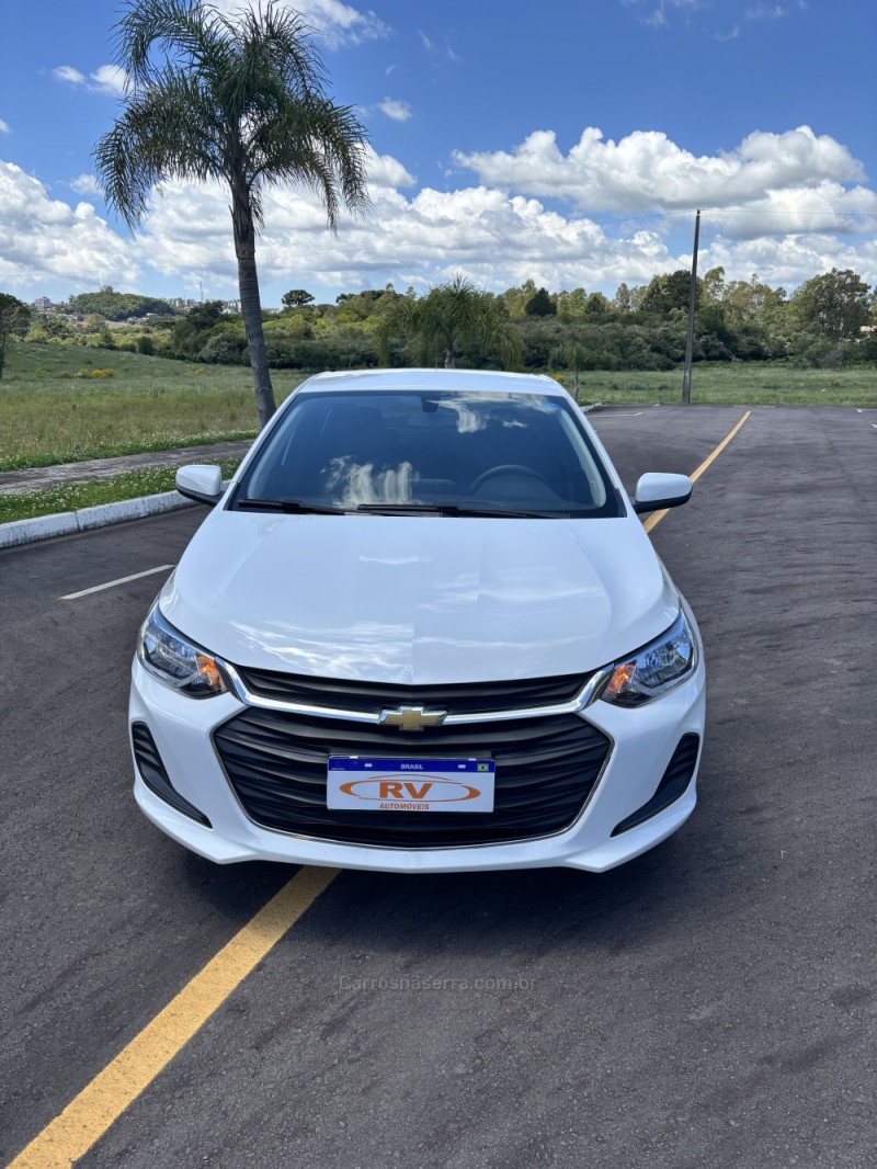 ONIX 1.0 LT PLUS 12V TURBO 4P FLEX MANUAL - 2021 - CARLOS BARBOSA