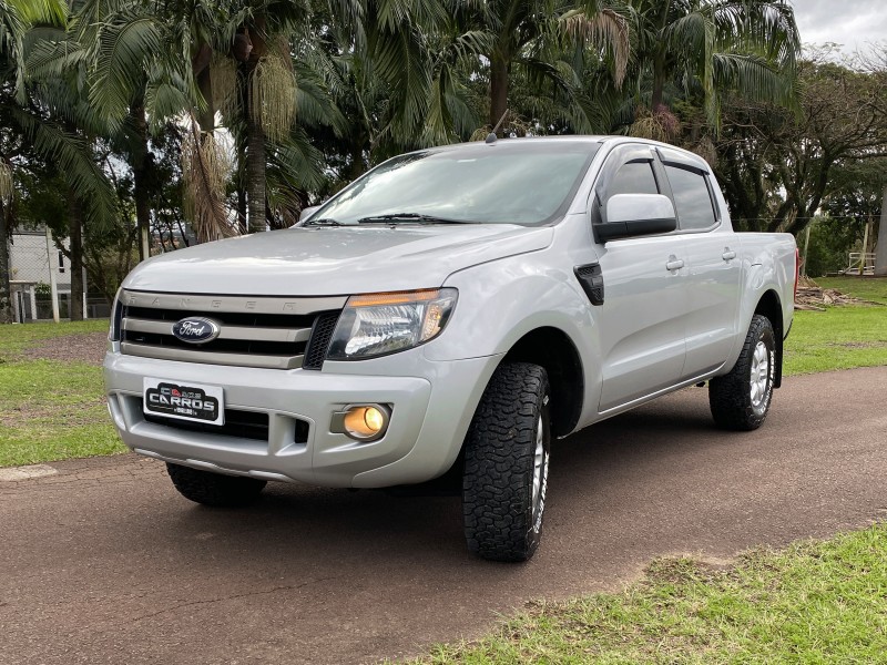 RANGER 2.5 XLS 4X2 CD 16V FLEX 4P MANUAL - 2018 - LAJEADO