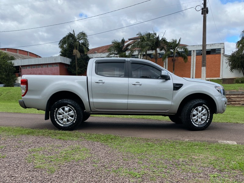 RANGER 2.5 XLS 4X2 CD 16V FLEX 4P MANUAL - 2018 - LAJEADO