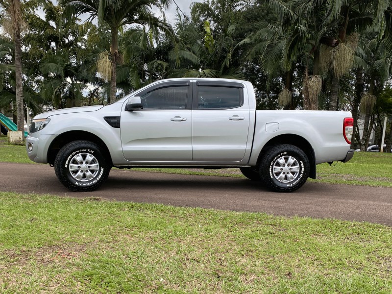 RANGER 2.5 XLS 4X2 CD 16V FLEX 4P MANUAL - 2018 - LAJEADO