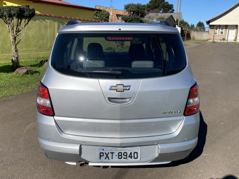 SPIN 1.8 LTZ 8V FLEX 4P AUTOMÁTICO - 2016 - VACARIA