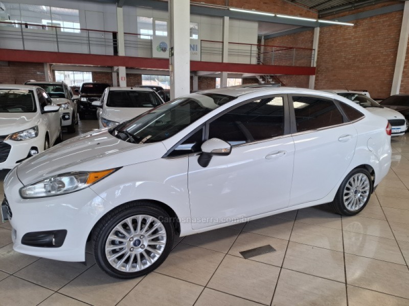 FIESTA 1.6 TITANIUM PLUS SEDAN 16V FLEX 4P AUTOMÁTICO - 2015 - BENTO GONçALVES