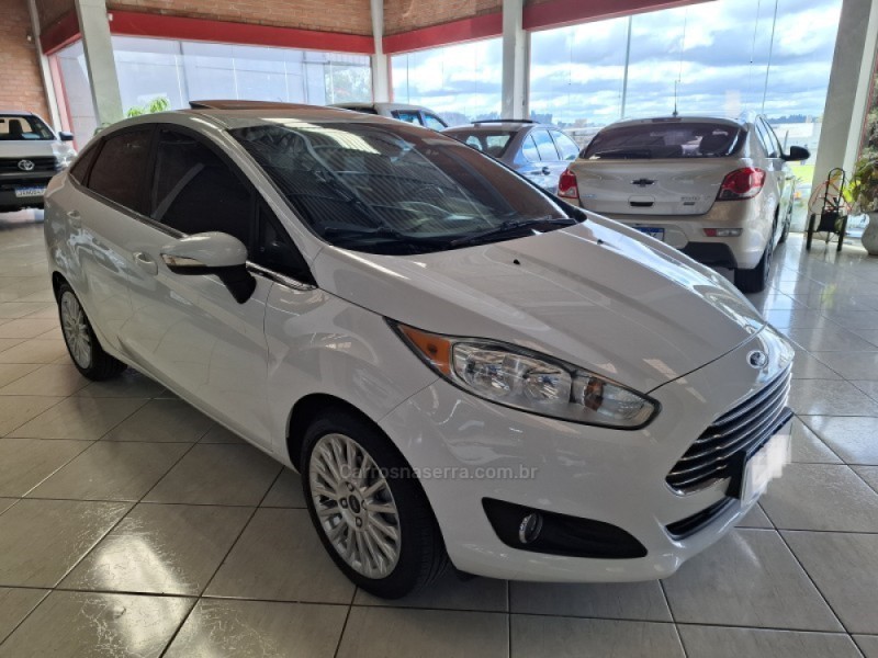 FIESTA 1.6 TITANIUM PLUS SEDAN 16V FLEX 4P AUTOMÁTICO - 2015 - BENTO GONçALVES