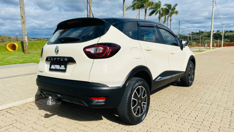 CAPTUR 1.6 LIFE 16V FLEX 4P AUTOMÁTICO - 2021 - DOIS IRMãOS