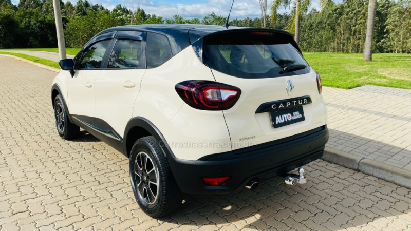 CAPTUR 1.6 LIFE 16V FLEX 4P AUTOMÁTICO - 2021 - DOIS IRMãOS