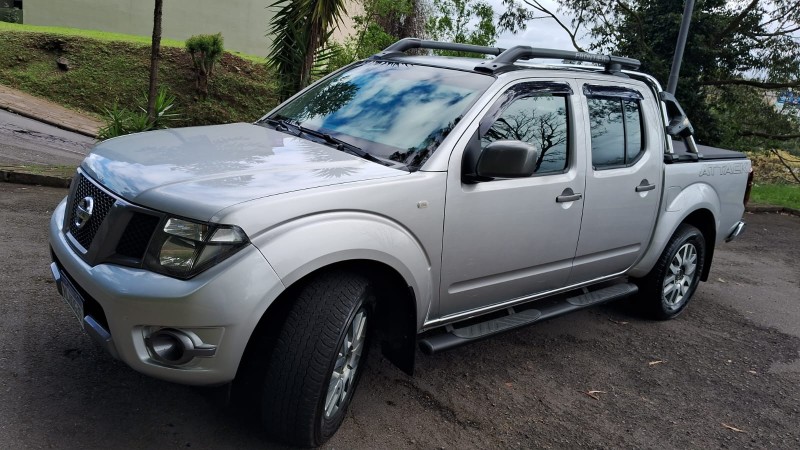 FRONTIER 2.5 SV ATTACK 4X4 CD TURBO ELETRONIC DIESEL 4P AUTOMÁTICO - 2015 - CAXIAS DO SUL