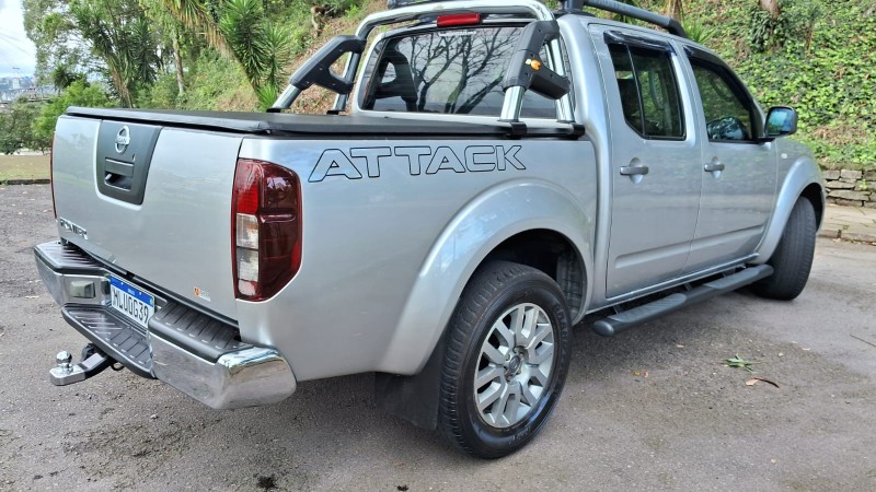 FRONTIER 2.5 SV ATTACK 4X4 CD TURBO ELETRONIC DIESEL 4P AUTOMÁTICO - 2015 - CAXIAS DO SUL