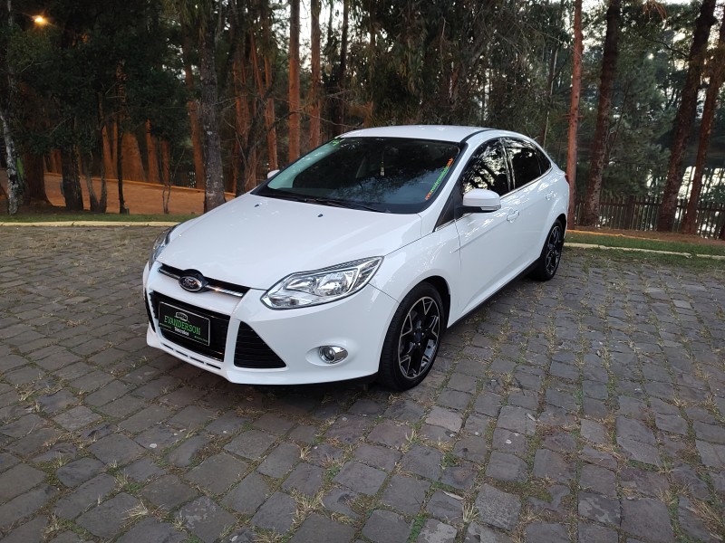 FOCUS 2.0 TITANIUM SEDAN 16V FLEX 4P AUTOMÁTICO - 2014 - CAXIAS DO SUL