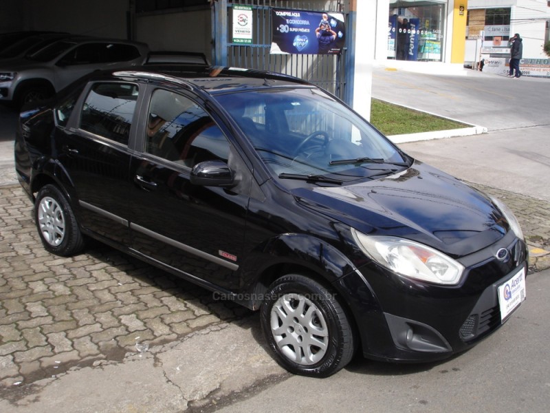 fiesta 1.6 mpi class sedan 8v flex 4p manual 2011 caxias do sul