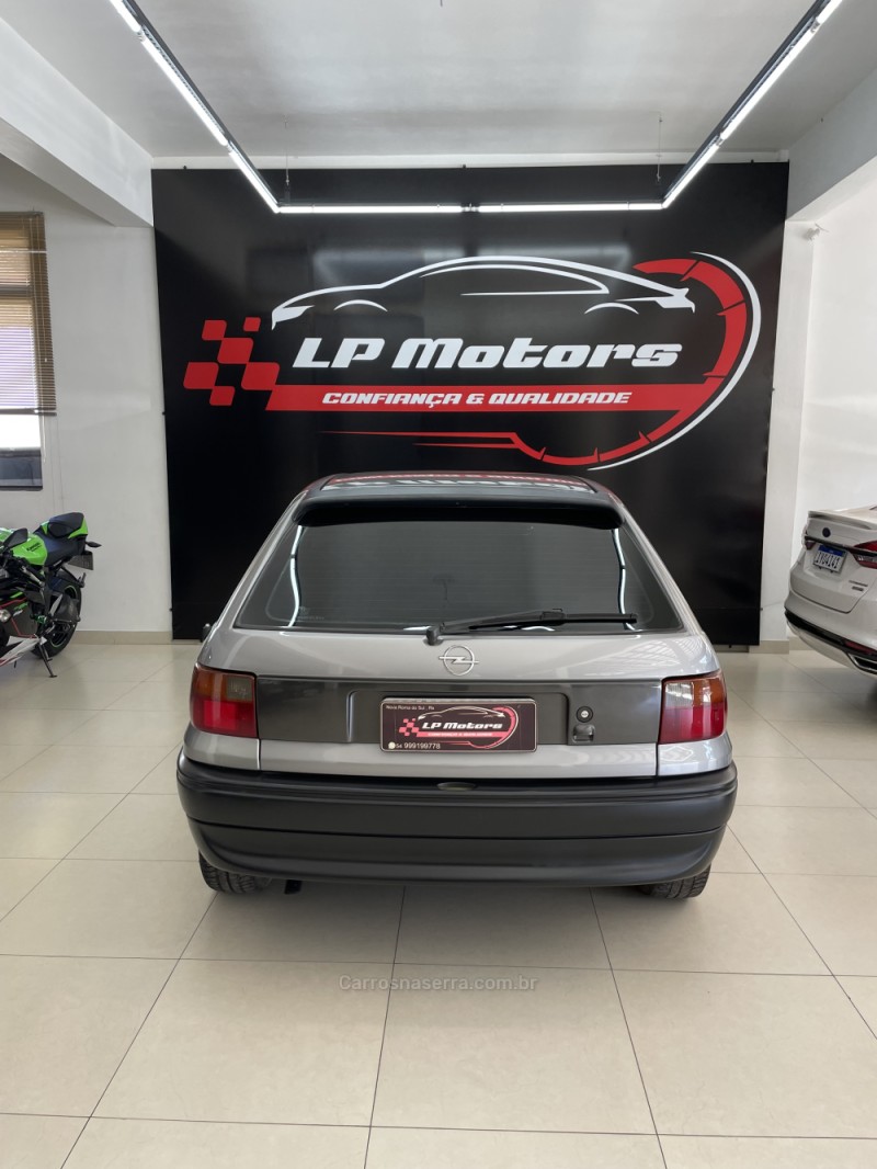 ASTRA 2.0 MPFI 8V FLEX 4P MANUAL - 1995 - FARROUPILHA