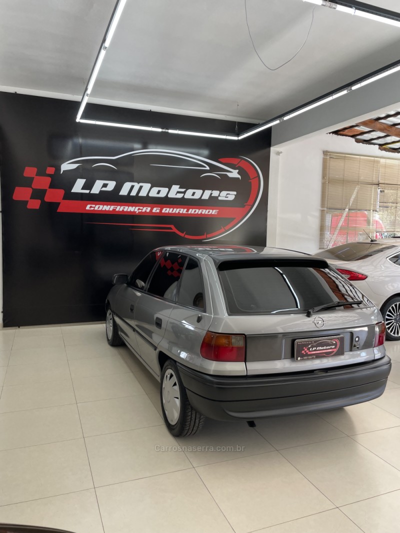 ASTRA 2.0 MPFI 8V FLEX 4P MANUAL - 1995 - FARROUPILHA