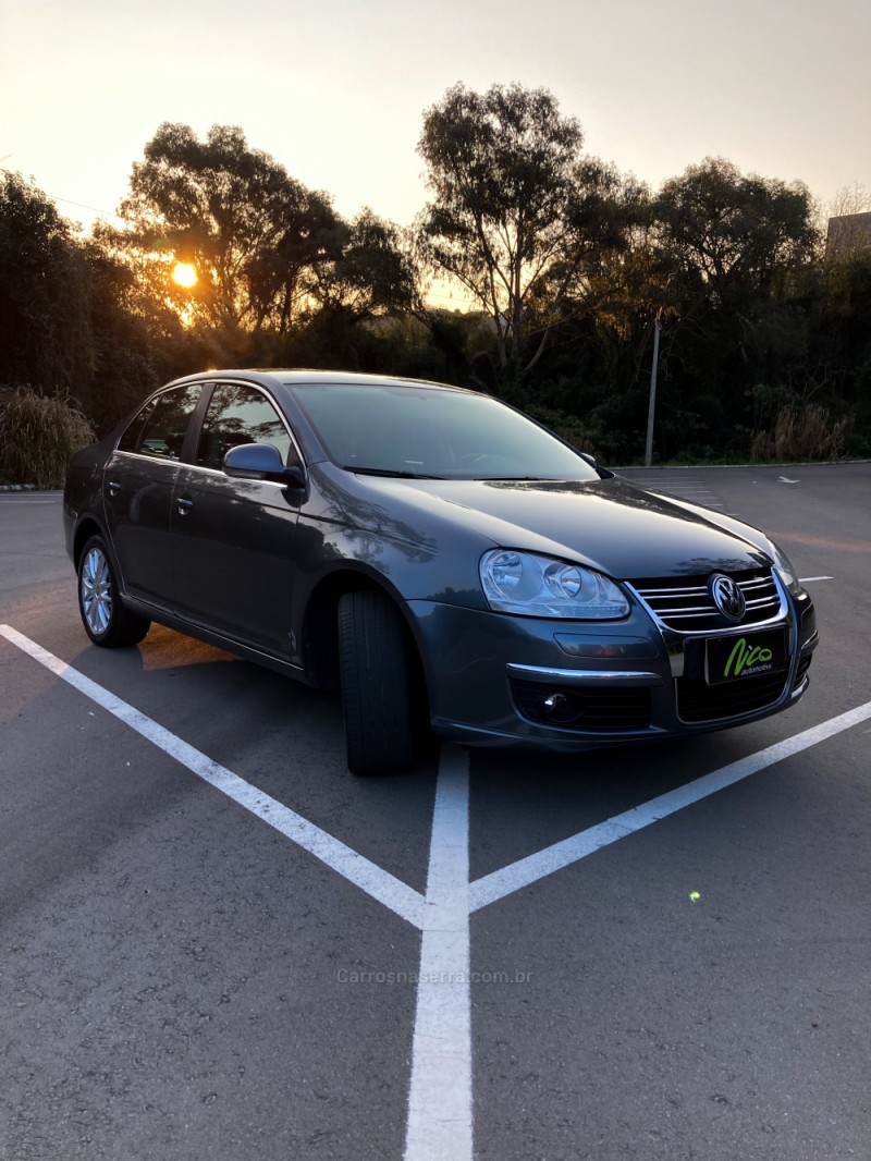 JETTA 2.5 I 20V 170CV GASOLINA 4P TIPTRONIC - 2008 - BENTO GONçALVES