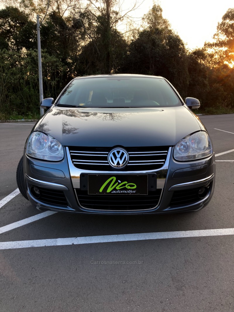 JETTA 2.5 I 20V 170CV GASOLINA 4P TIPTRONIC - 2008 - BENTO GONçALVES