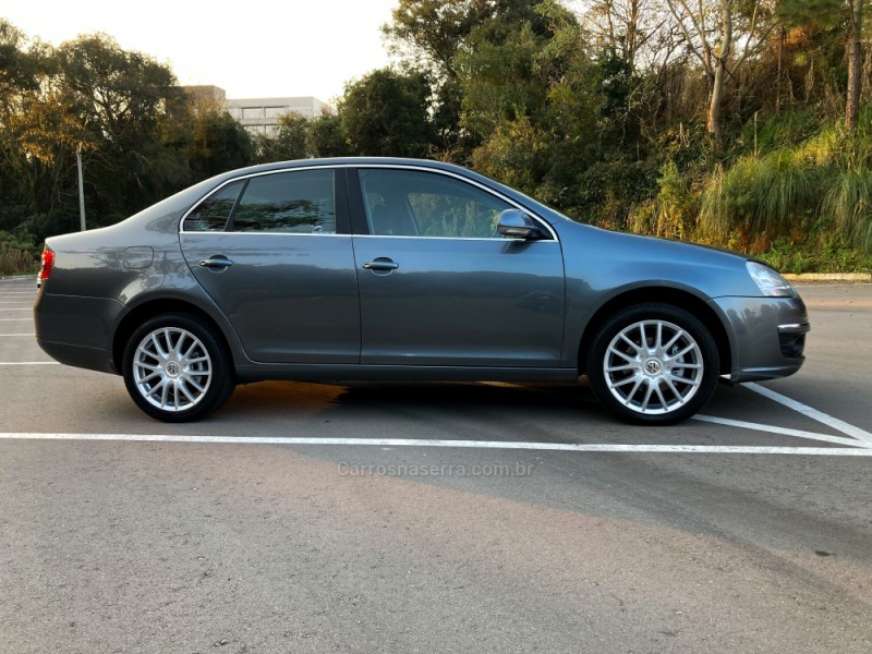 JETTA 2.5 I 20V 170CV GASOLINA 4P TIPTRONIC - 2008 - BENTO GONçALVES